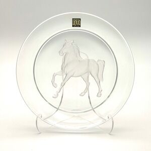 Hoya Crystal Horse Plate 7.25" Engraved Equestrian Glass Japan Intaglio